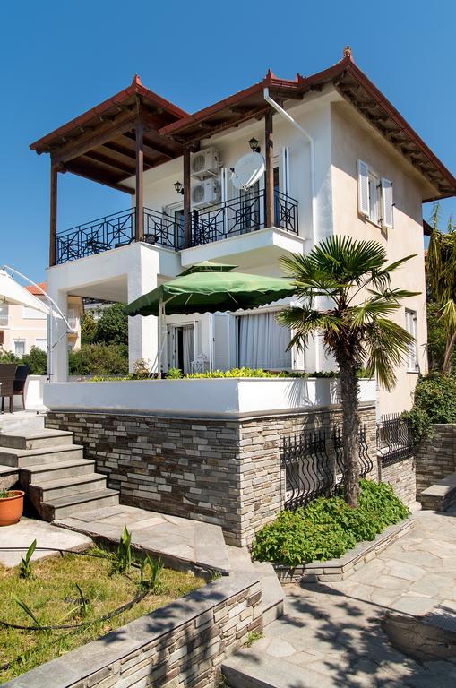 Beach Front Villa Nea Kallikrateia Esterno foto